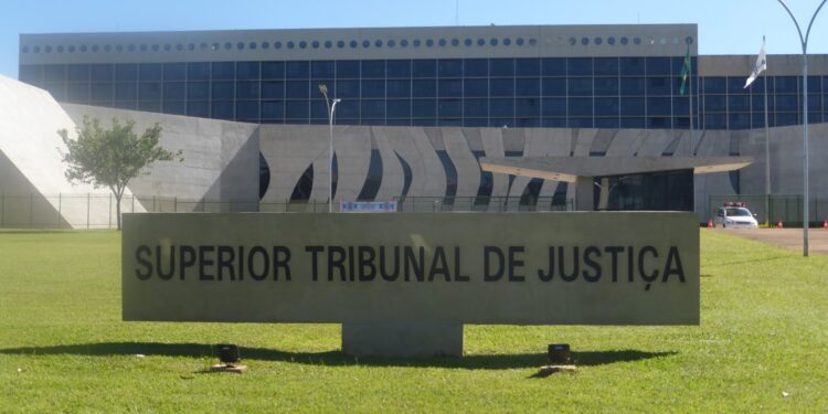 Percentual de 10% de honorários por falta de pagamento voluntário da condenação não pode ser relativizado