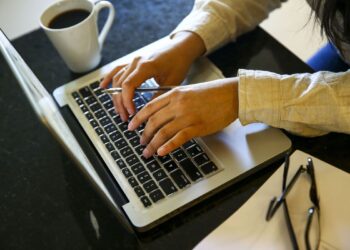 Cresce pauta sobre home office nas negociações trabalhistas