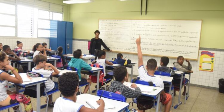 Câmara discute parâmetros de divisão dos recursos do Fundeb