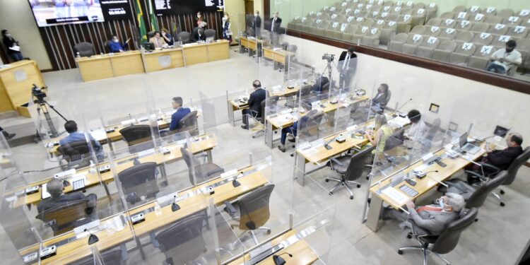 Mudanças no regimento interno da AL são aprovadas à unanimidade