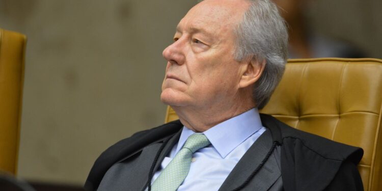 Ministério da Saúde tem 48 horas para informar sobre início de vacinação no país