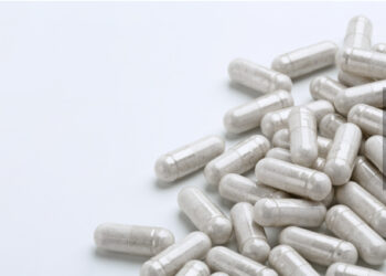 Plano de saúde deve custear importação de medicamento com registro cancelado na Anvisa por desinteresse comercial