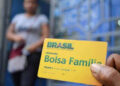 Governo prorroga suspensão de revisões do Bolsa Família