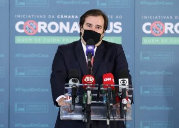 Maia defende votação presencial na eleição para a presidência da Câmara