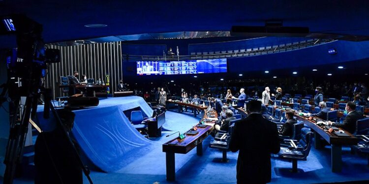 Plenário deve analisar PEC Emergencial nesta quinta-feira