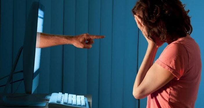 Ofensas recebidas após postagem em rede social geram indenização por danos morais