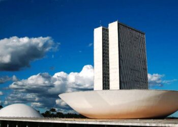 Câmara e Senado escolhem hoje novos dirigentes