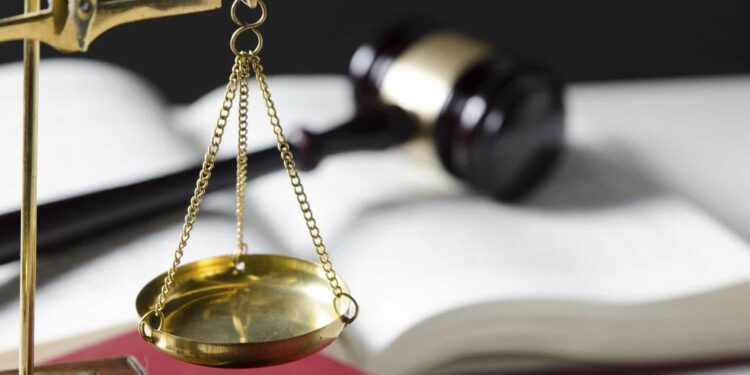 Remição da execução pode ocorrer até assinatura do auto de arrematação e não inclui débitos de outras ações