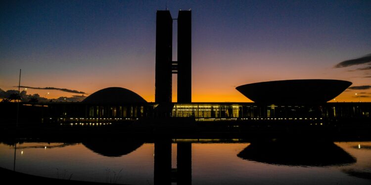 CPI da Covid é criada pelo Senado