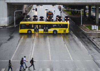 PL prevê que motorista culpado pague tratamento de vítima de acidente