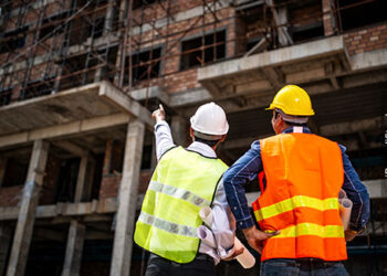 Decisão de seguir com a obra após destituição da incorporadora afasta direito dos compradores a danos emergentes