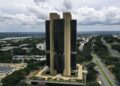 Projeção do mercado financeiro para alta do PIB sobe para 3,52%