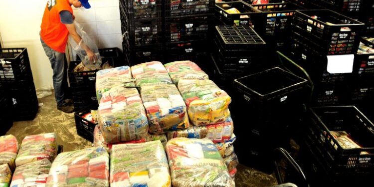 Levantamento mostra que fome provocada pela pandemia atinge 19 milhões de brasileiros