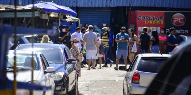 Novo decreto amplia atividades escolares e abertura da economia