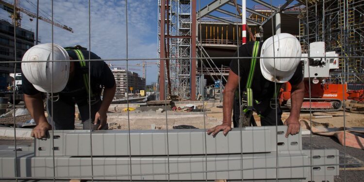 Por inadequação nas caixas de gordura de apartamento construtora é condenada pela Justiça