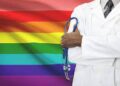 SUS deve adotar medidas em respeito à identidade de gênero de pessoas trans e travestis