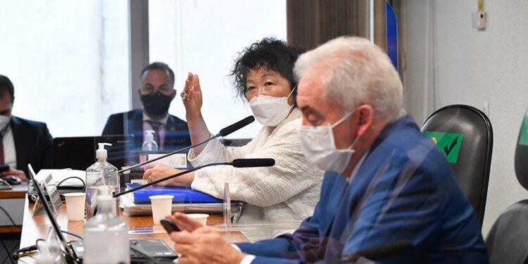 CPI: Nise defende cloroquina e senadores pedem acareação sobre tentativa de mudar bula