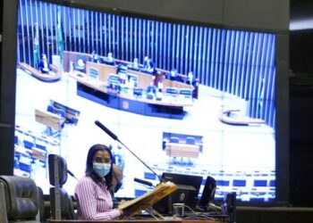 Câmara aprova projeto que amplia categorias prioritárias na vacinação contra a Covid-19