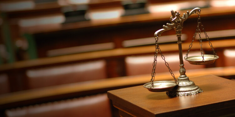 Habeas corpus não é via adequada para questionar decisão fundamentada que fixou guarda unilateral