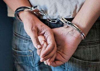 Condenação definitiva não considerada para reincidência só pode ser valorada como antecedente