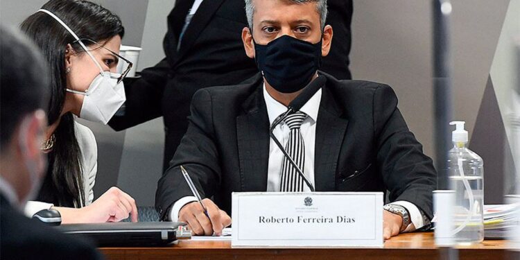 CPI: Após pagamento de fiança, Roberto Dias vai responder em liberdade