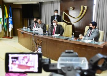 Comissão de Finanças aprova relatório da LDO e emendas serão apreciadas em plenário