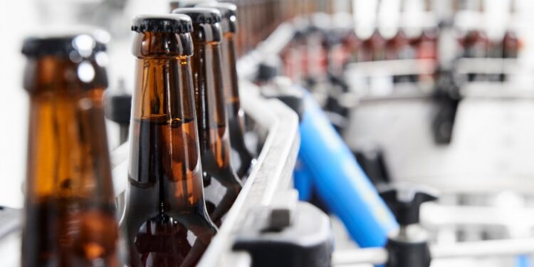 Pagamento de prêmios em “vale-cerveja” não caracteriza indução ao alcoolismo