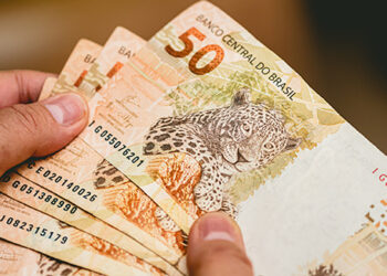 Valor de empréstimo consignado depositado em conta salário pode ser penhorado