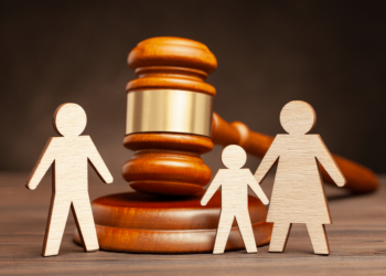 Acordo extrajudicial não impede ajuizamento de ação de alimentos se o valor não é suficiente para o menor