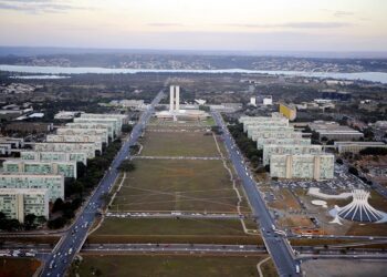 Senadores pedem mais debate sobre reforma administrativa