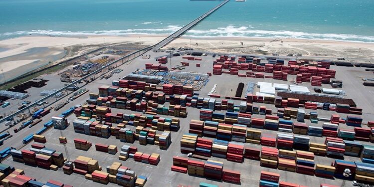 Sancionada com vetos lei que facilita abertura de empresas