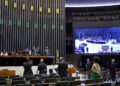 Sem distritão, Câmara aprova texto-base da PEC da reforma eleitoral