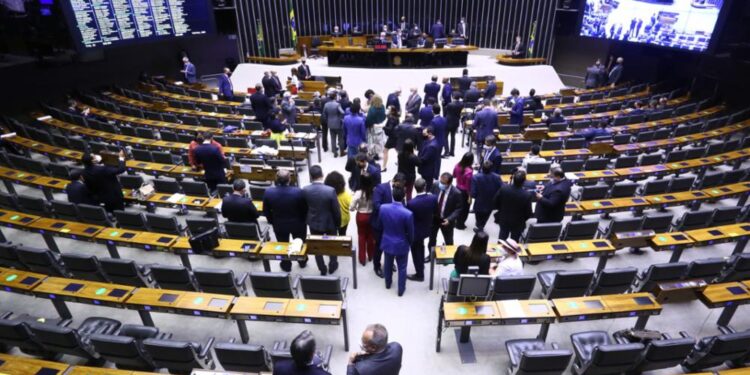 Câmara dos Deputados rejeita PEC do Voto Impresso. Voto da bancada do RN foi dividido
