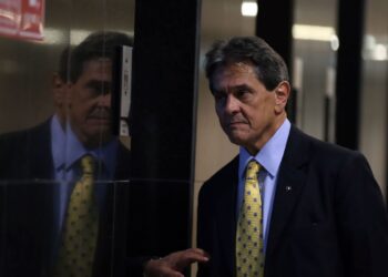 PGR apresenta denúncia contra Roberto Jefferson