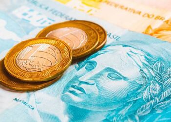 Projeto de Orçamento prevê queda de déficit em 2022, apesar de inflação e precatórios