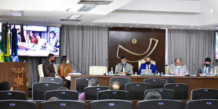 CPI da Covid: contratos do Governo com duas empresas são alvos de apuração