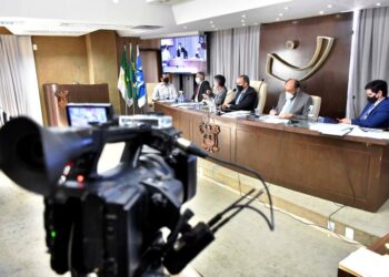 CPI da Covid ouve servidores da Sesap sobre superfaturamento na compra de sacos de lixo