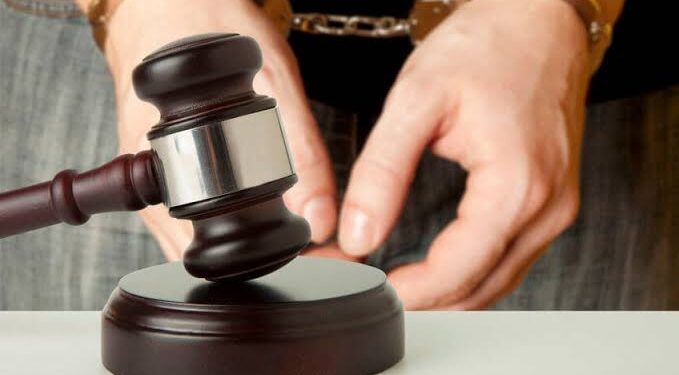 Acusado de integrar facção criminosa e pela prática de roubos de veículos tem concessão de liberdade negada