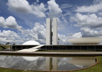 Congresso realiza sessão nesta segunda-feira para análise de projetos e vetos presidenciais