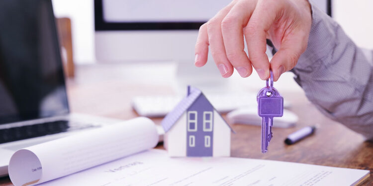 Crédito com garantia fiduciária, mesmo que prestada por terceiros, não sofre os efeitos da recuperação