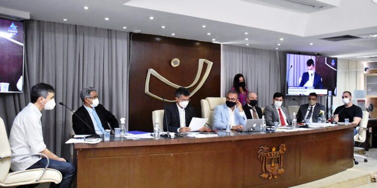 Silêncio em acareação marca dia de trabalho na CPI da Covid na AL/RN