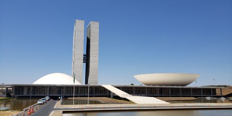 Orçamento 2022 chega com deficit de R$ 49,6 bi