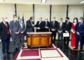 Senadores levam relatório final da CPI da Pandemia para PGR e STF