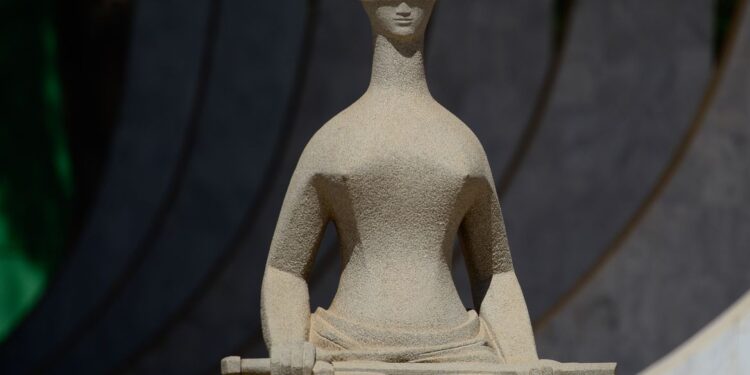 Presidente vai ao STF contra quebra de sigilo de suas redes sociais