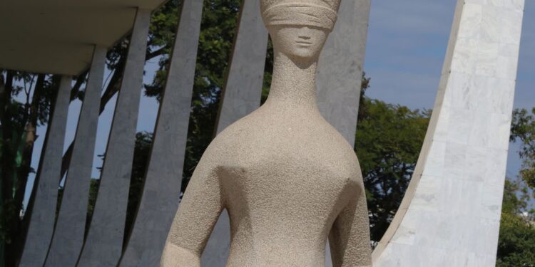 STF arquiva pedido de investigação contra ministros sobre offshores