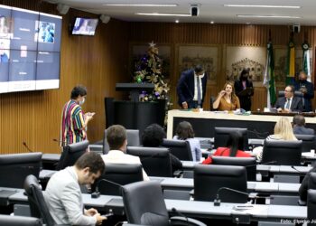 Em regime de urgência, vereadores de Natal aprovam três matérias do Executivo