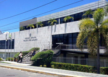 Transformações e desafios do novo ensino médio são discutidos na AL