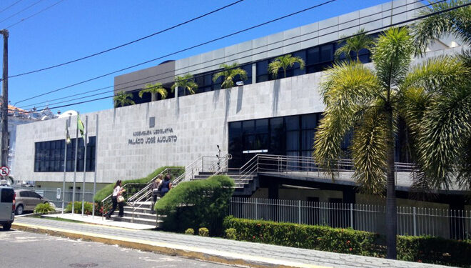 Transformações e desafios do novo ensino médio são discutidos na AL