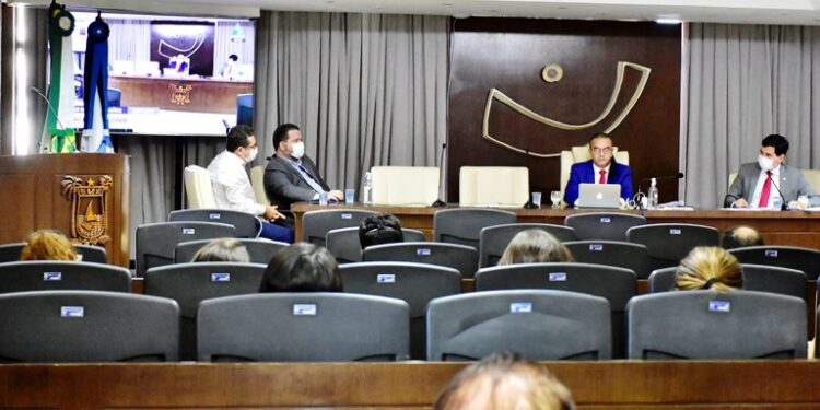 CPI da Covid acata parcialmente requerimento de Carlos Gabas