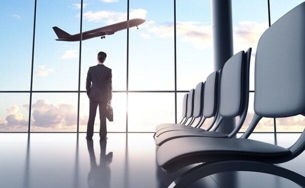 Cancelamento em voo gera indenização para cliente